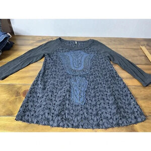 FREE PEOPLE ONE Women's Eyelet Embroidered Top Navy Blue 3/4 Sleeve Size XS